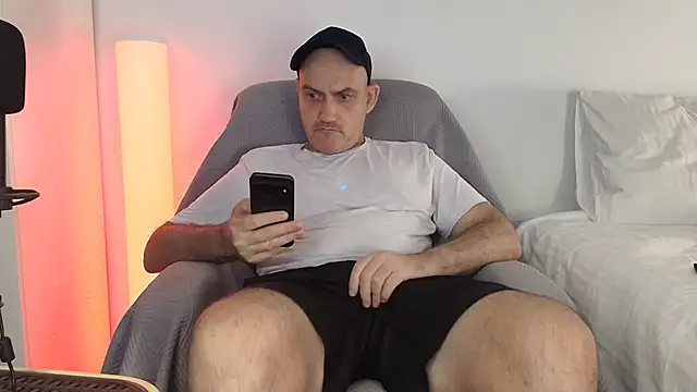 Harvey-Rush- Show in webcam