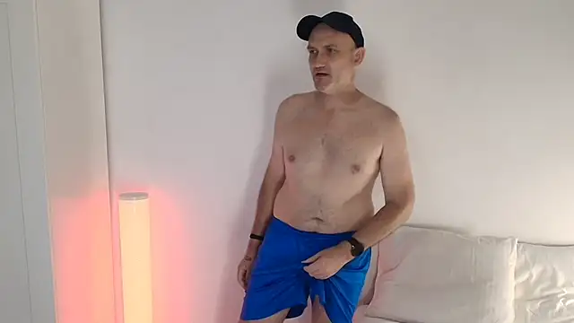 Harvey-Rush- Show in webcam
