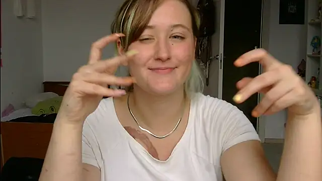 yourcherry3's Live XXX Chat