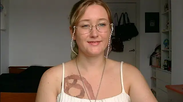 yourcherry3 Webcam show