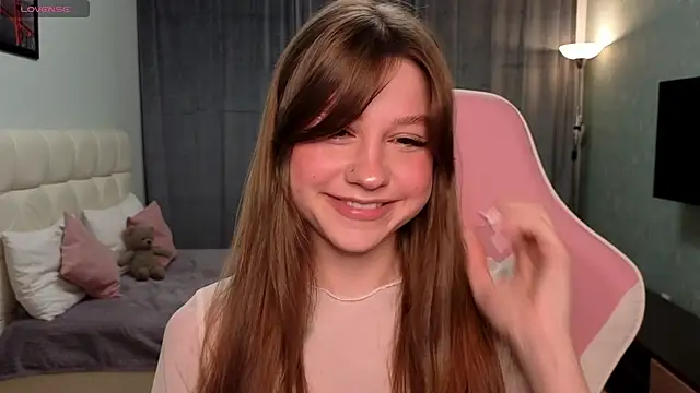 lilymoore69's Webcam Show