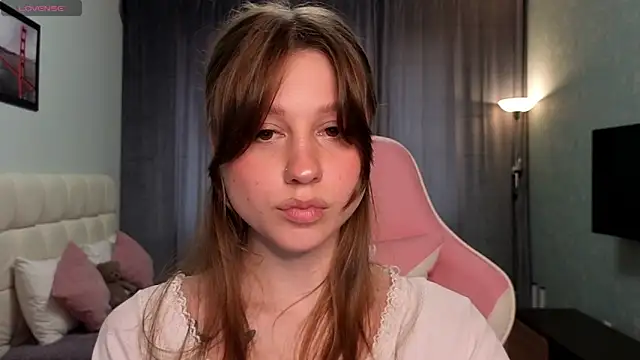 Pokazy przed kamerką – lilymoore69