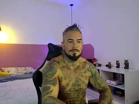 Pertunjukan Kamera Web Dom_Jhuan