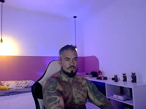 Dom_Jhuan webkamerás műsora