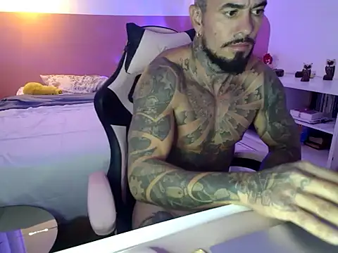 Pokazy przed kamerką – Dom_Jhuan