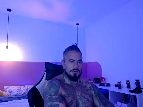 Dom_Jhuan Webcam-Show