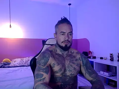 Pertunjukan Kamera Web Dom_Jhuan