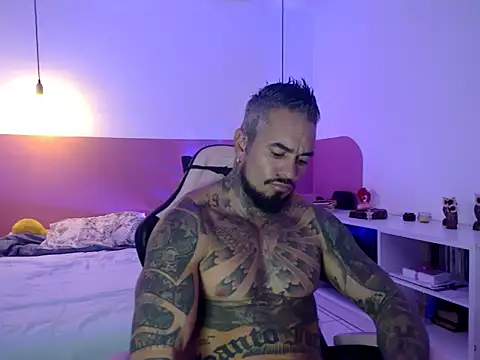 Dom_Jhuan Webcamshow