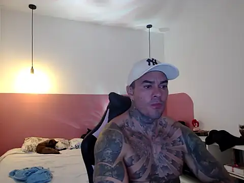 Dom_Jhuann Webbikameraesitys
