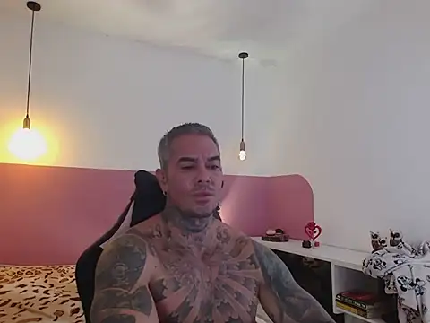 Dom_Jhuan Show Webcam