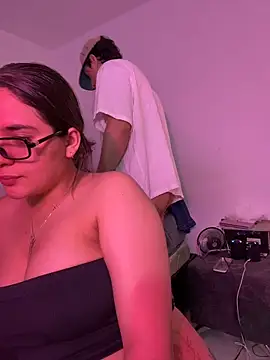 bunnies_fucking 웹캠 쇼