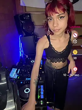 xLilyAngelx_'s Webcam Show