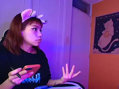 xLilyAngelx_ webcam show