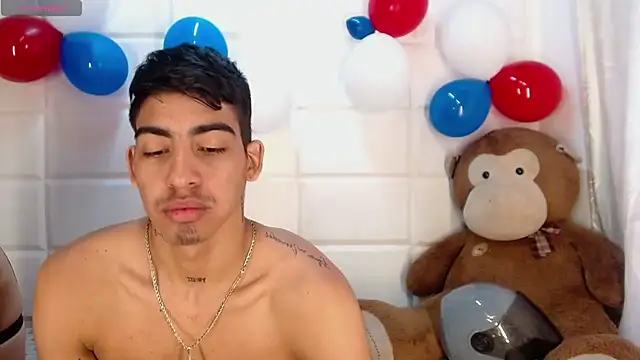 Milo_and_Mily Шоу с уебкамера
