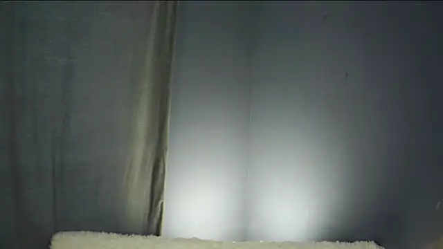 Chatroom XXX en direct de BabyRen