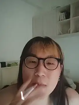 EmoAsianBoy Webcam show