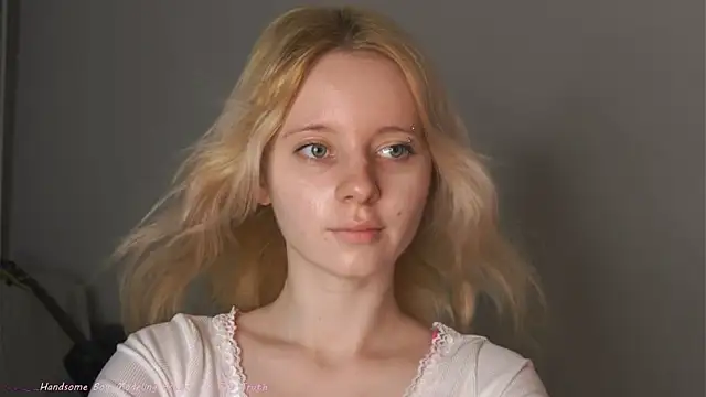 quake_123 – Naživo XXX chat
