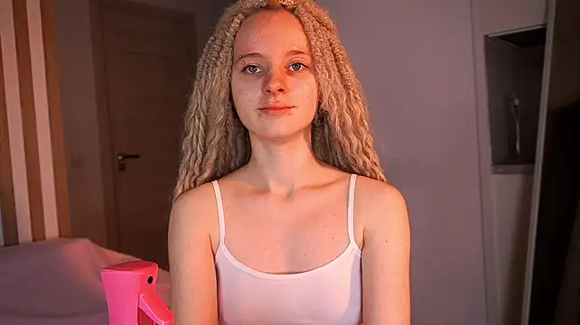 quake_123 লাইভ XXX চ্যাট