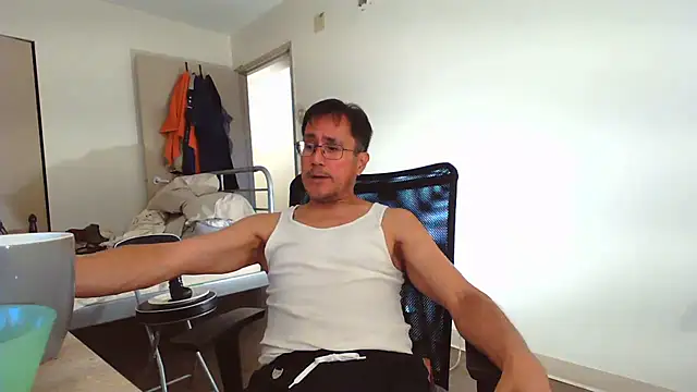 wethole74's Webcam Show