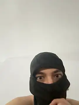 GIVENCHY_LVX Webcam-Show