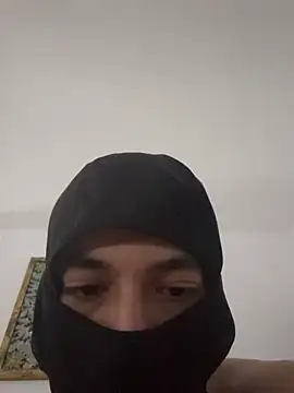 GIVENCHY_LVX Webcam-Show