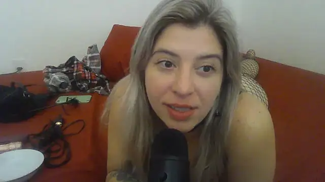 Chat XXX en directo de Lize_Ash