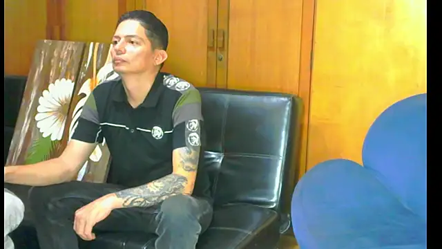kimblaze8A webcam show
