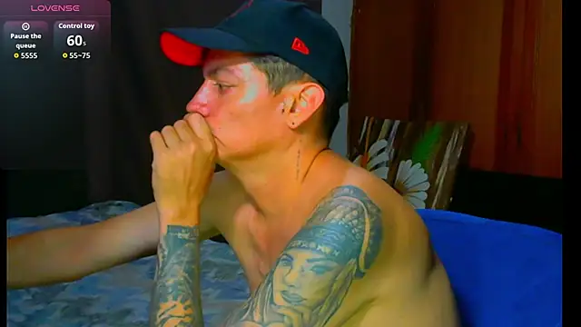 kimblaze8A Шоу с уебкамера