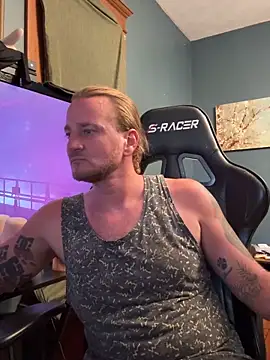 Ragnarrodbrok Show in webcam
