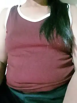 Helen-nn Adlı Modelin Canlı XXX Sohbeti