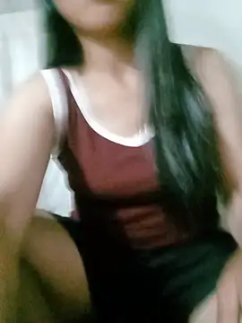 Helen-nn Adlı Modelin Canlı XXX Sohbeti