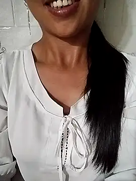 Helen-nn live XXX chat