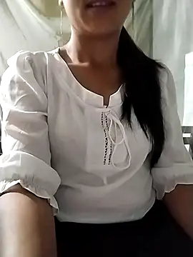 Helen-nn Chat XXX live