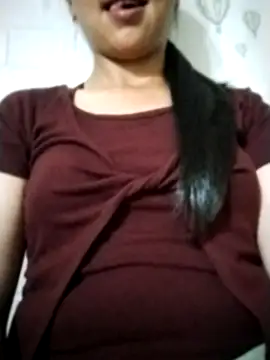 Chat XXX ao vivo de Helen-nn