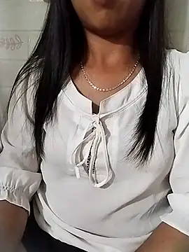 Helen-nn's Live XXX Chat