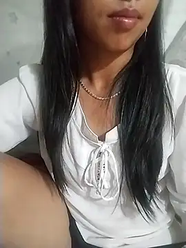 Helen-nn Adlı Modelin Canlı XXX Sohbeti