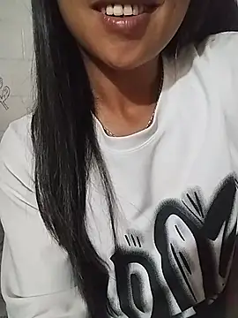 Helen-nn 现场XXX聊天