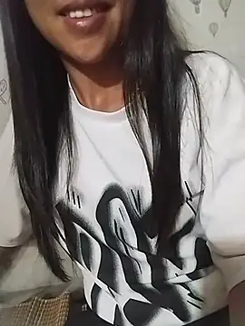 Helen-nn's Live XXX Chat