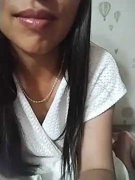 Helen-nn live XXX chat