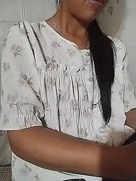 Helen-nn's Live XXX Chat