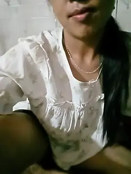 Helen-nn Adlı Modelin Canlı XXX Sohbeti