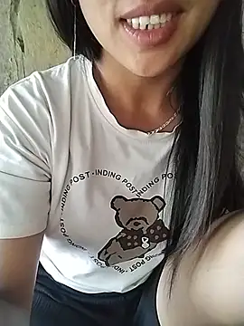 Helen-nn's Live XXX Chat