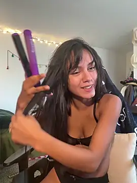 Show modela Kittybangerangbang na web-kameri