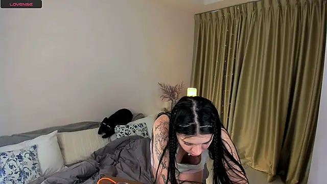 Evelyne_xxo XXX чат на живо