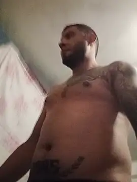 Juanluigui04 Show in webcam