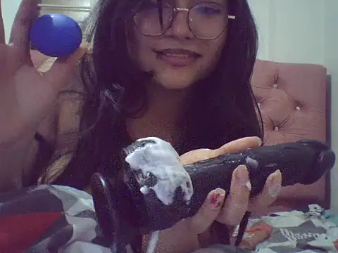 Chat +18 de Thania- ao vivo