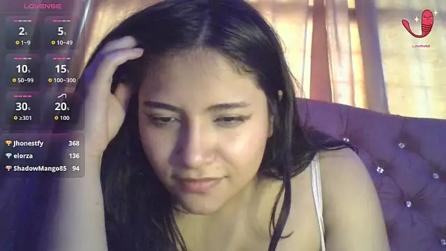 Thania- – Naživo XXX chat