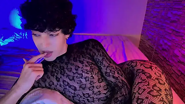 xFemboyToy: вебкам-шоу