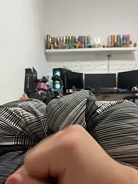 הופעת וובקאם של Ethandiggg