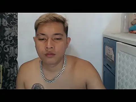 PRIMOLOVEXX Pertunjukan Webcam